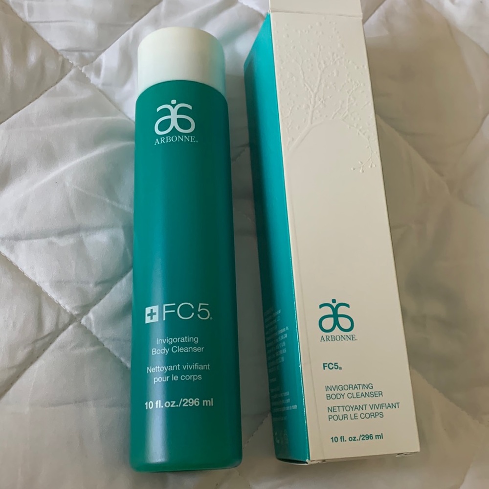 New in box Arbonne FC5 Invigorating Body Cleanser